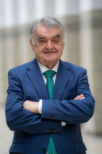 Portrait: Minister Herbert Reul